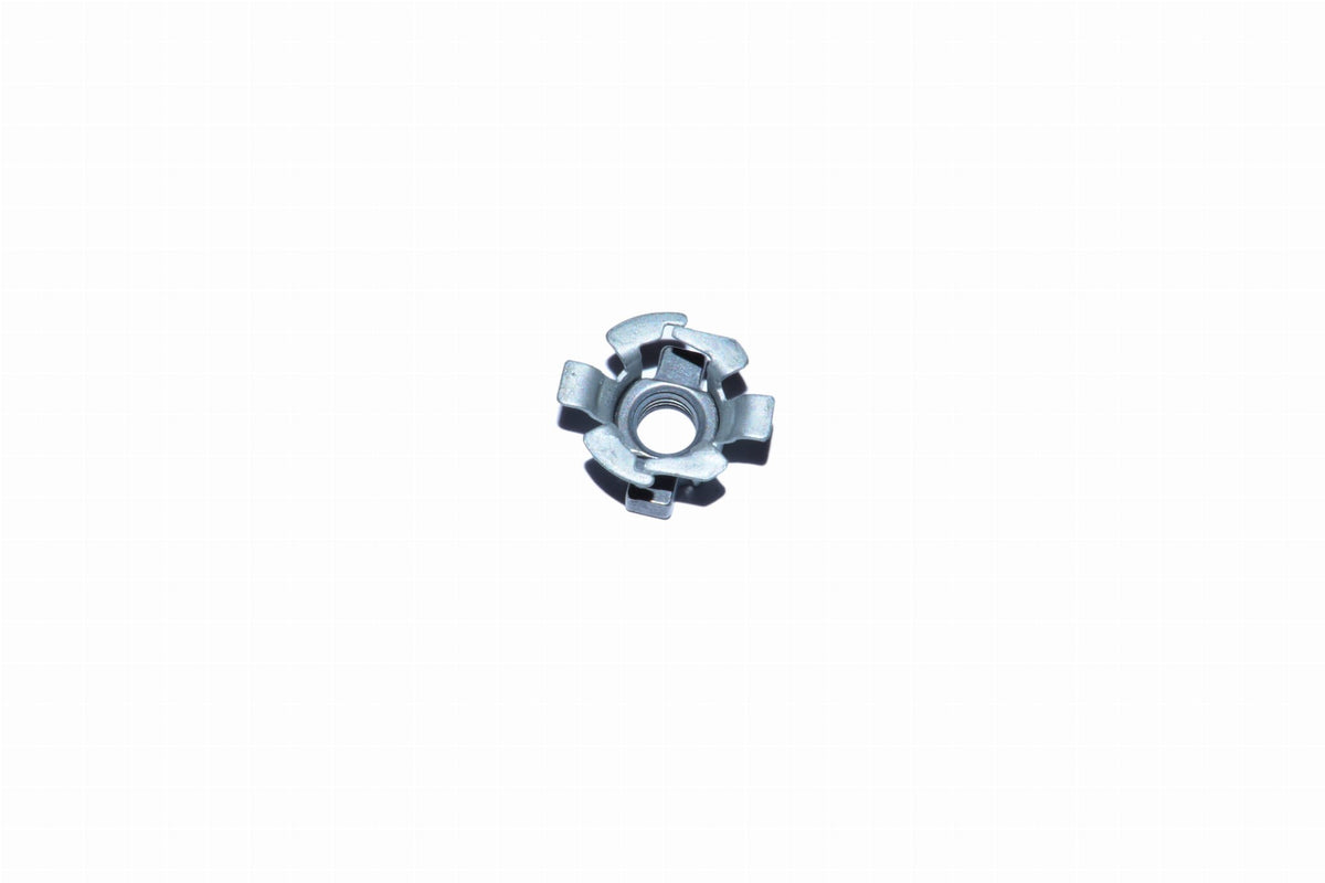 Ecrou clip de fixation garde-boue - 500338081