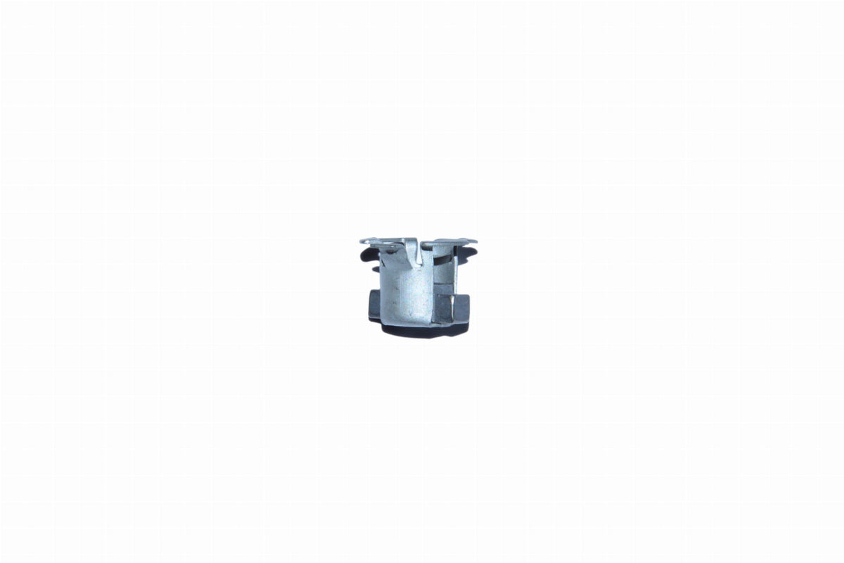 Ecrou clip de fixation garde-boue - 500338081